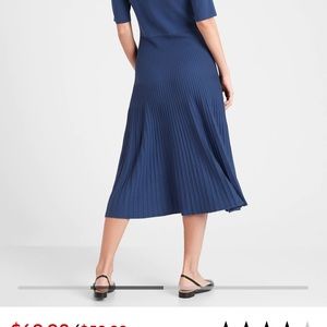 NWT Banana Republic Factory knit dress